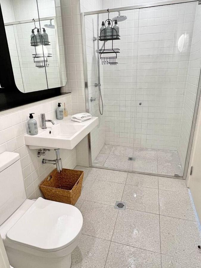 Industrial Yet Modern, 1Bd 1Bth Apt - Woden Phillip ภายนอก รูปภาพ