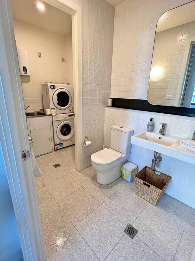 Industrial Yet Modern, 1Bd 1Bth Apt - Woden Phillip ภายนอก รูปภาพ